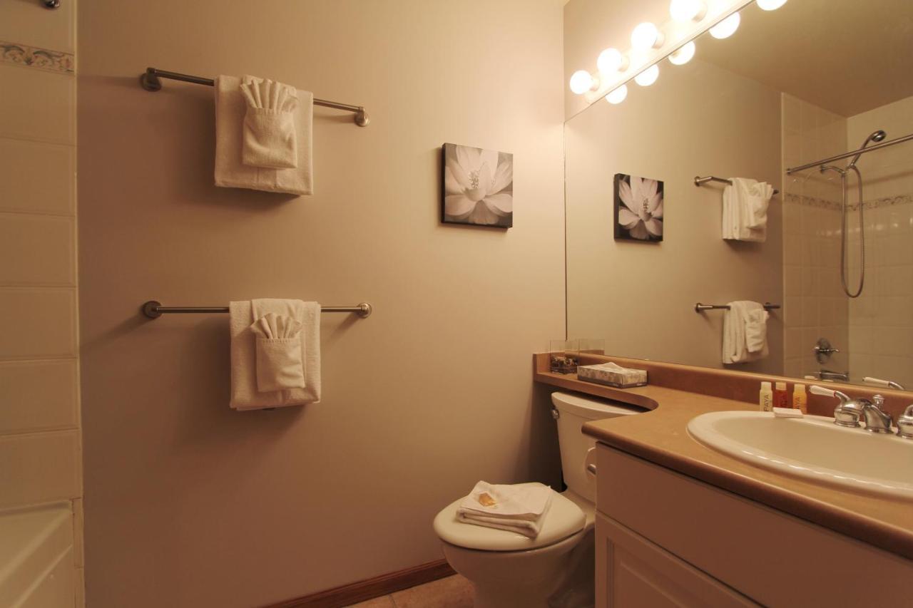 Sunpath Condos By Whistler Retreats Room photo