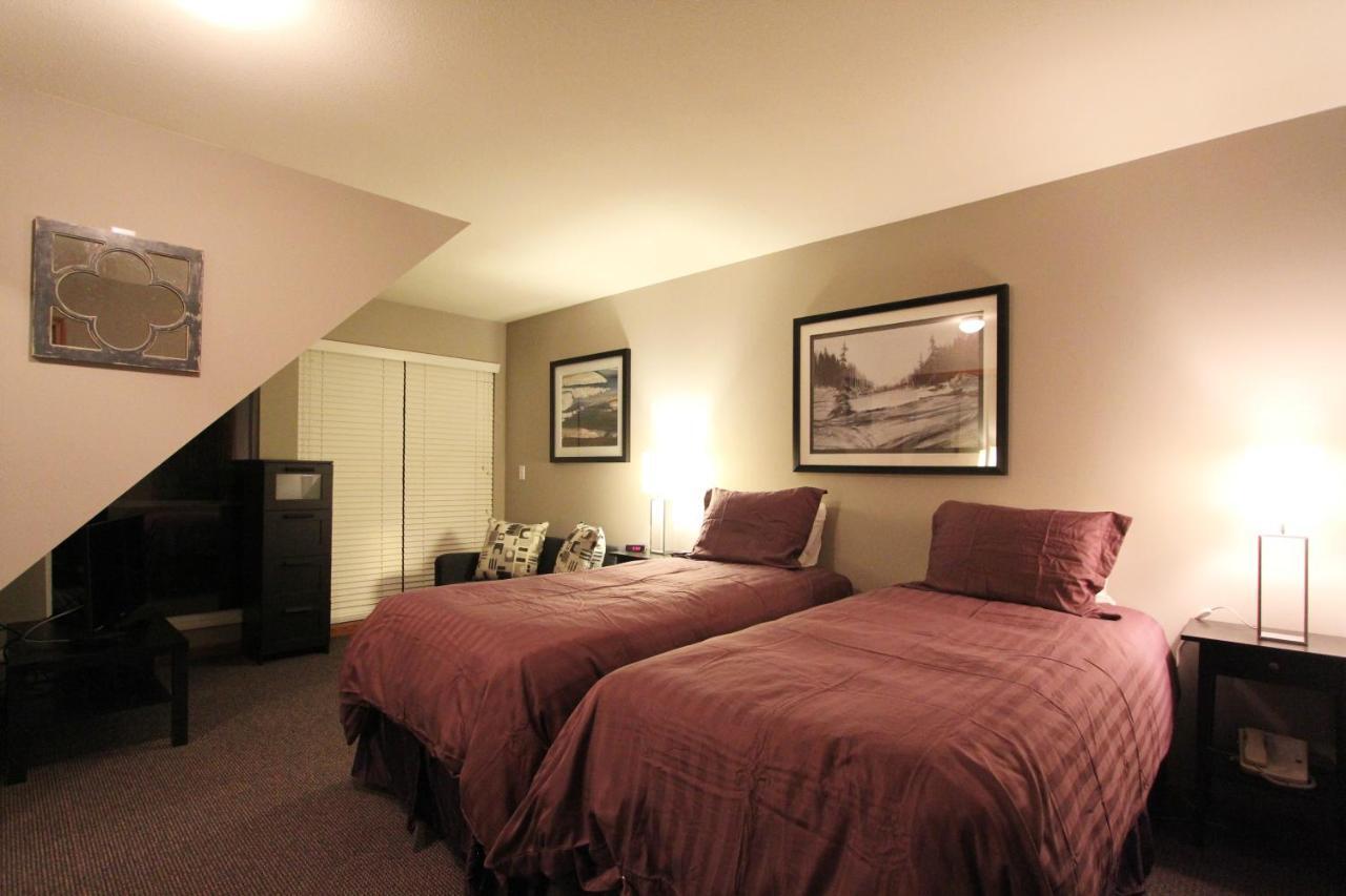 Sunpath Condos By Whistler Retreats Room photo
